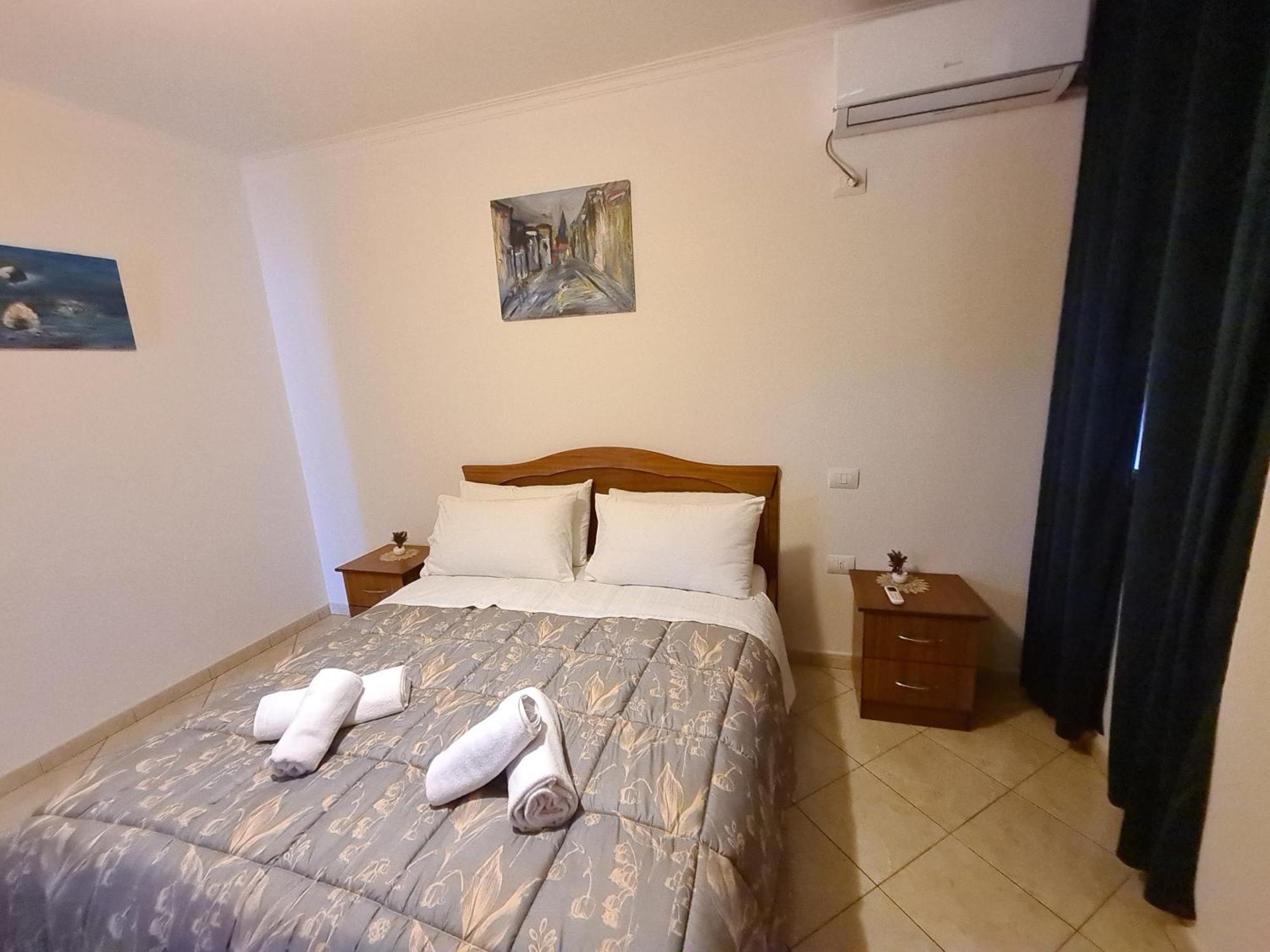 Erin Apartments فلورا المظهر الخارجي الصورة